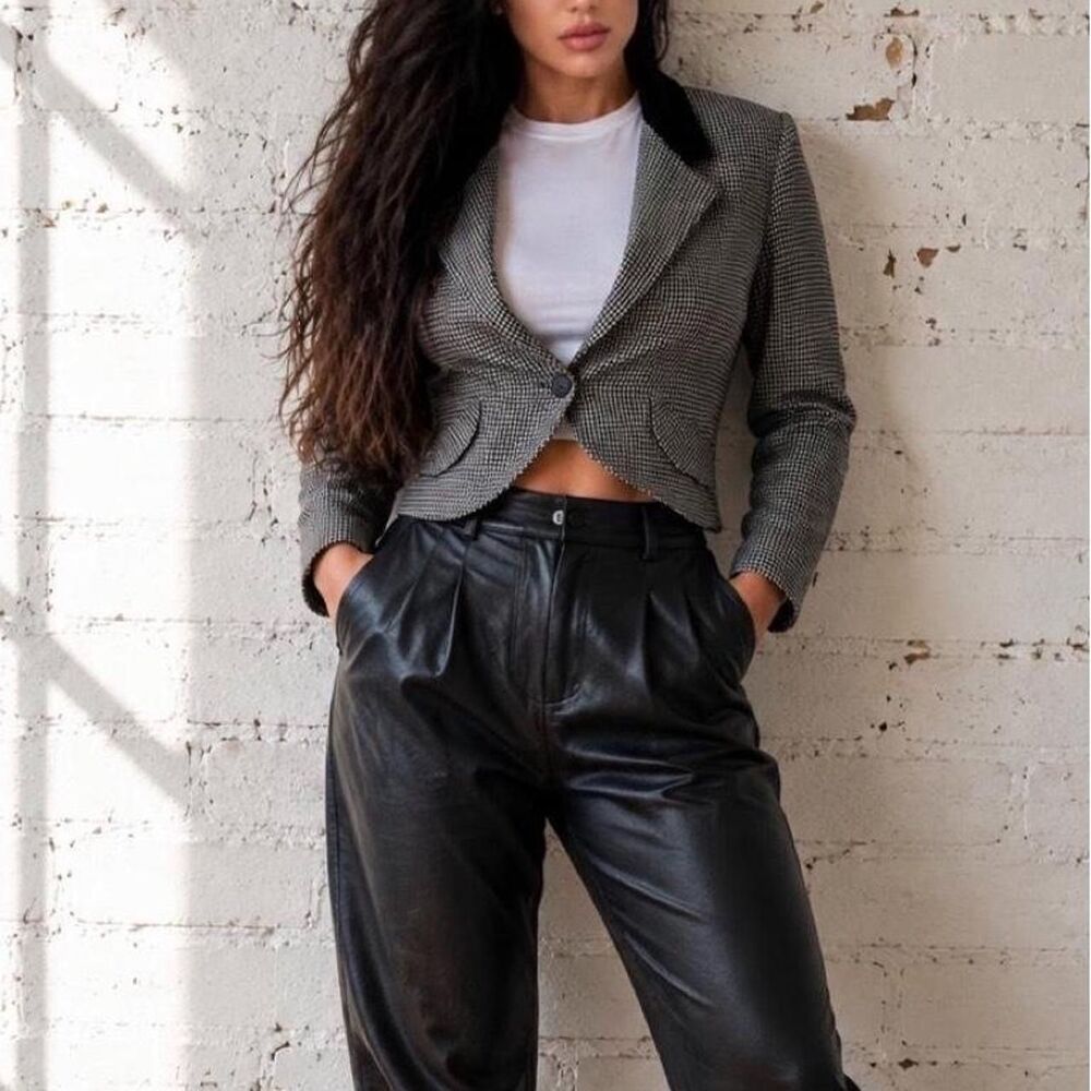 All-that-jazz Women's Black and Grey Suit